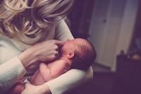 Kojenecká kolika aneb aby bříško nebolelo